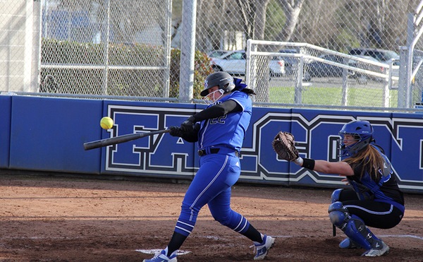 Softball Captures Twinbill Victory over Contra Costa